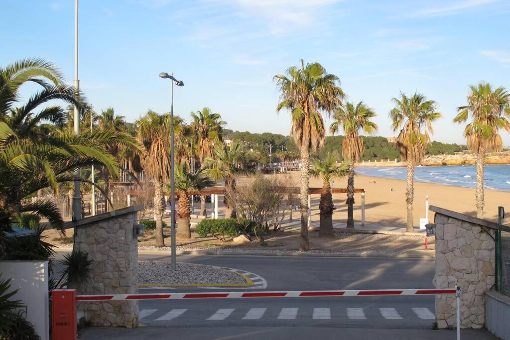 Apartment In Front Of Arrabassada Beach 塔拉戈纳 外观 照片