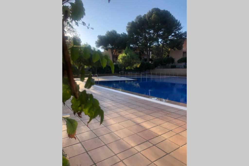 Apartment In Front Of Arrabassada Beach 塔拉戈纳 外观 照片