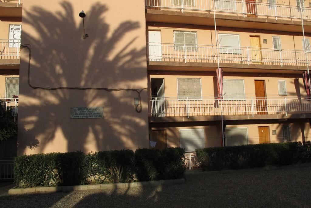 Apartment In Front Of Arrabassada Beach 塔拉戈纳 外观 照片